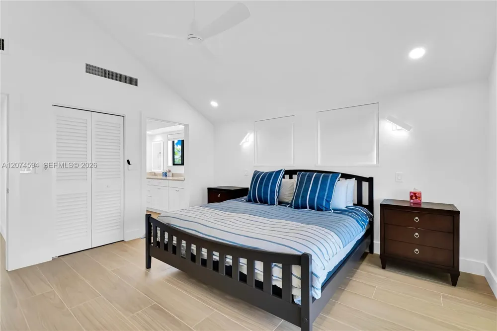 108 W Plaza Del Lago #108 Islamorada, FL 33036