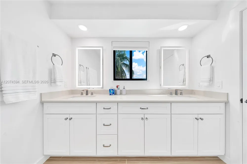 108 W Plaza Del Lago #108 Islamorada, FL 33036