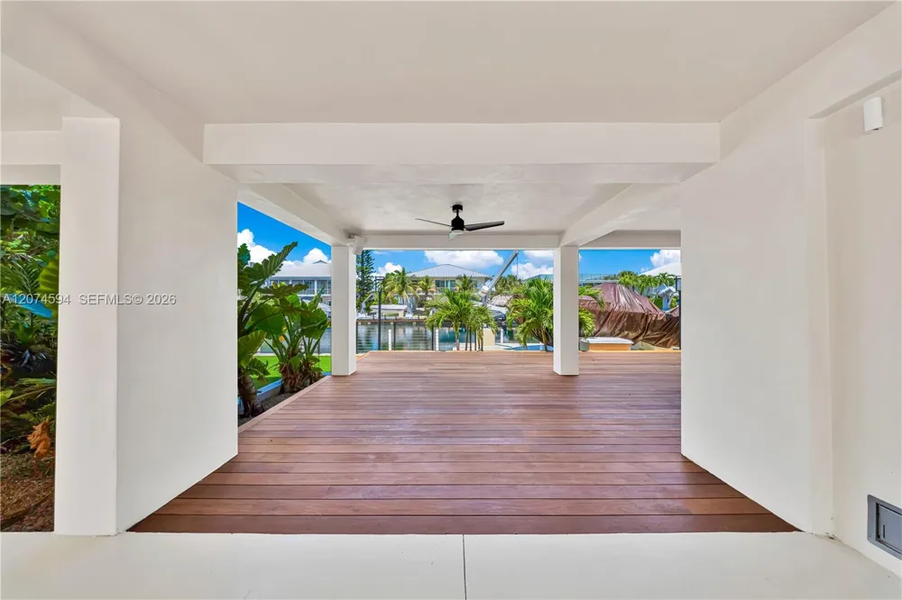 108 W Plaza Del Lago #108 Islamorada, FL 33036