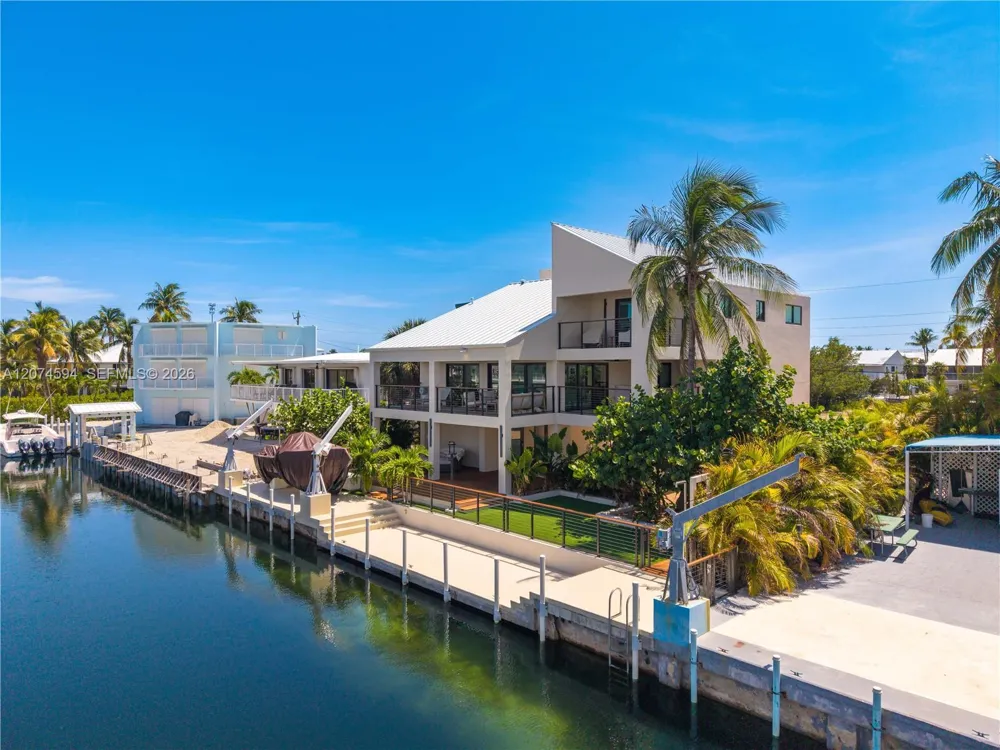 108 W Plaza Del Lago #108 Islamorada, FL 33036