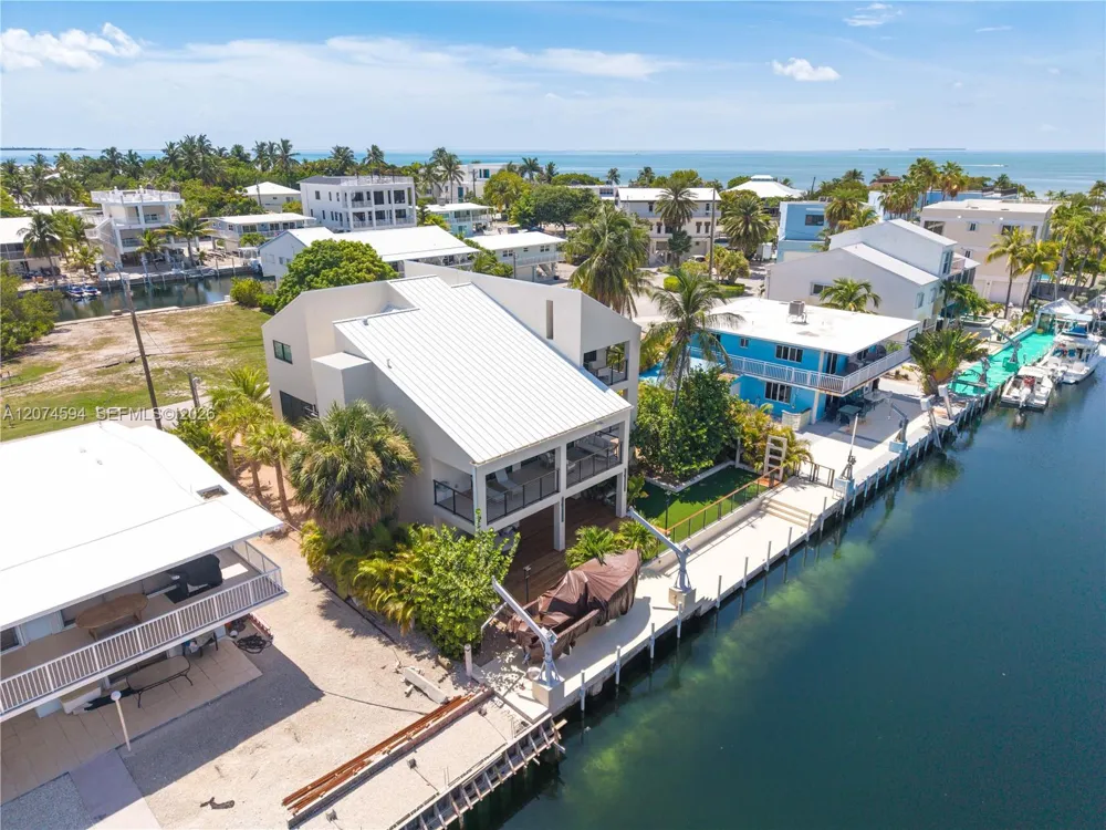 108 W Plaza Del Lago #108 Islamorada, FL 33036