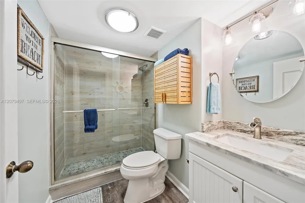 245 NE Macarthur Blvd #17 Hutchinson Island, FL 34996
