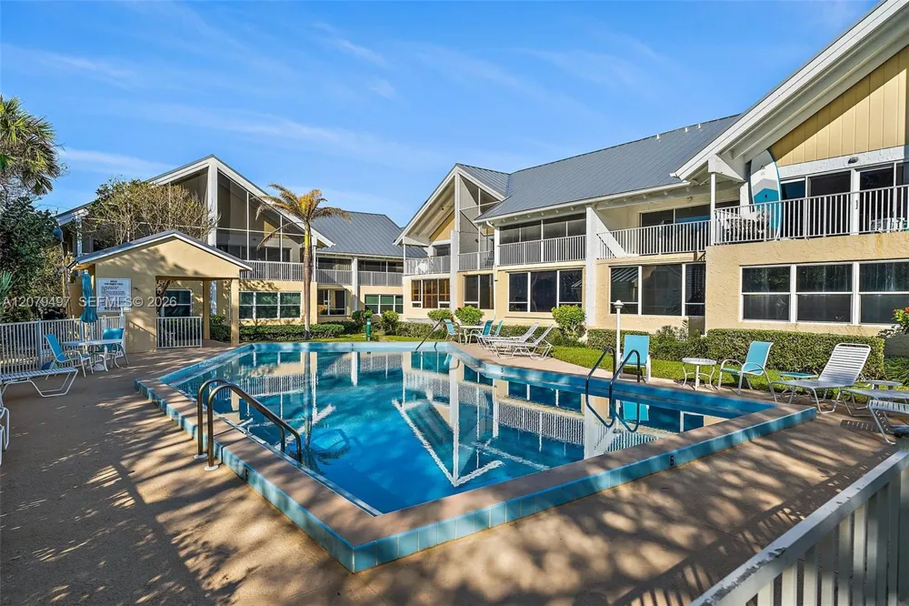 245 NE Macarthur Blvd #17 Hutchinson Island, FL 34996