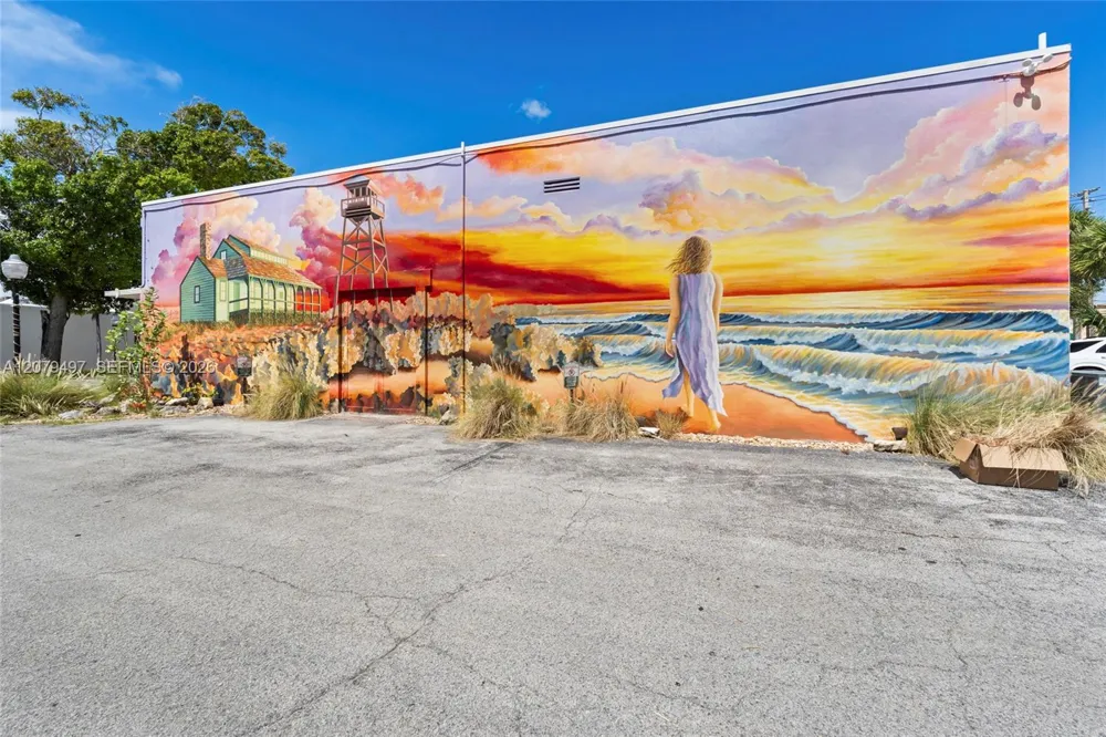 245 NE Macarthur Blvd #17 Hutchinson Island, FL 34996