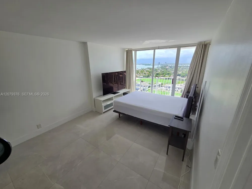 7601 E Treasure Dr #1902 North Bay Village, FL 33141