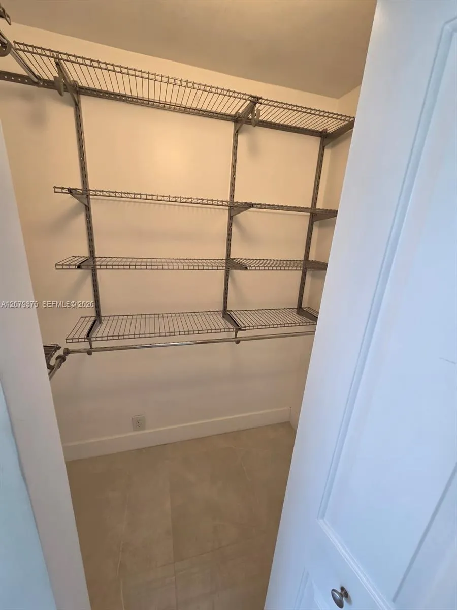 7601 E Treasure Dr #1902 North Bay Village, FL 33141