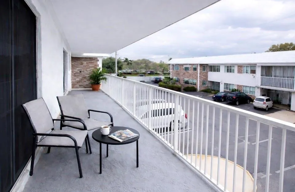 412 S CYPRESS ROAD #225 Pompano Beach, FL 33060