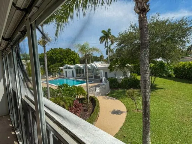 331 Tequesta Drive #220 Tequesta, FL 33469