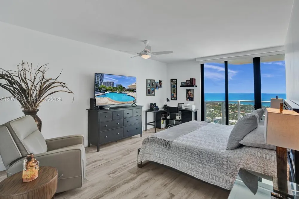 20281 E Country Club Dr #2314 Aventura, FL 33180