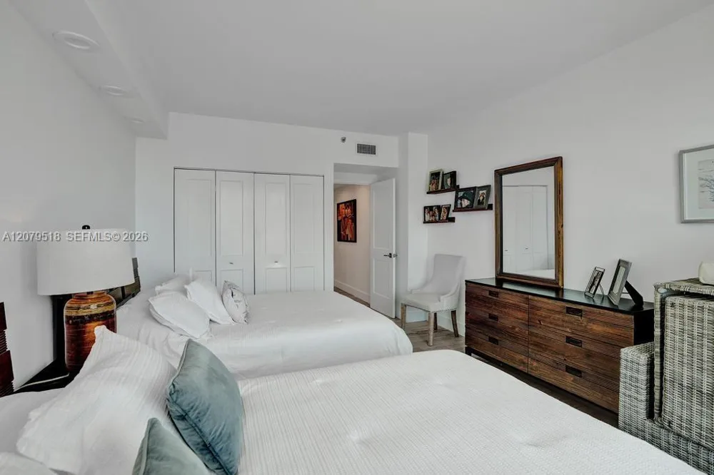 20281 E Country Club Dr #2314 Aventura, FL 33180