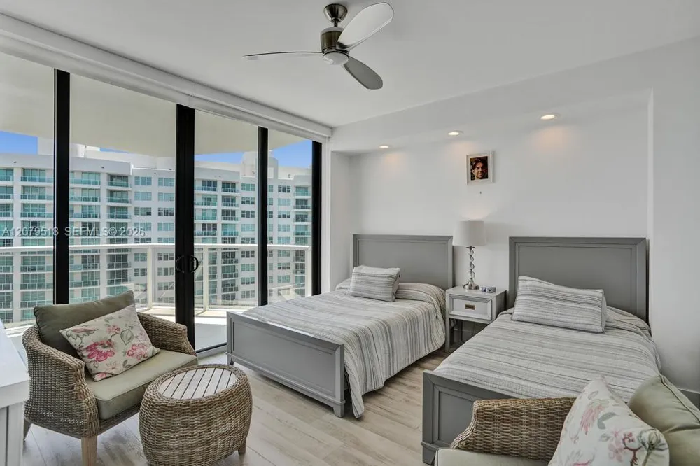 20281 E Country Club Dr #2314 Aventura, FL 33180