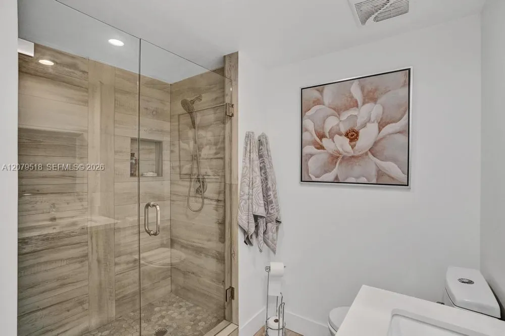 20281 E Country Club Dr #2314 Aventura, FL 33180