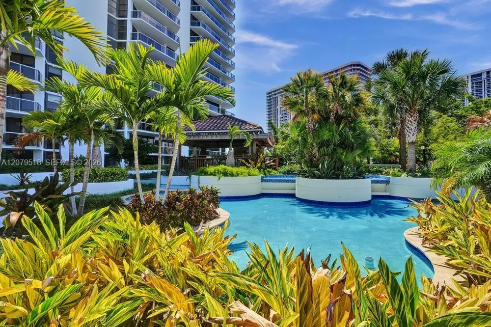 20281 E Country Club Dr #2314 Aventura, FL 33180