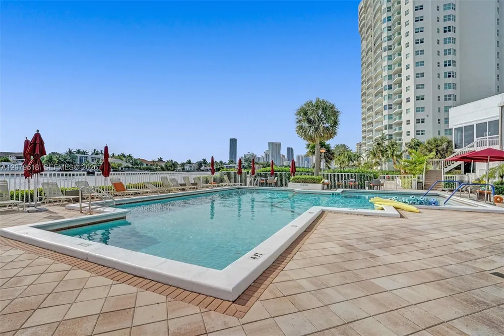 20281 E Country Club Dr #2314 Aventura, FL 33180