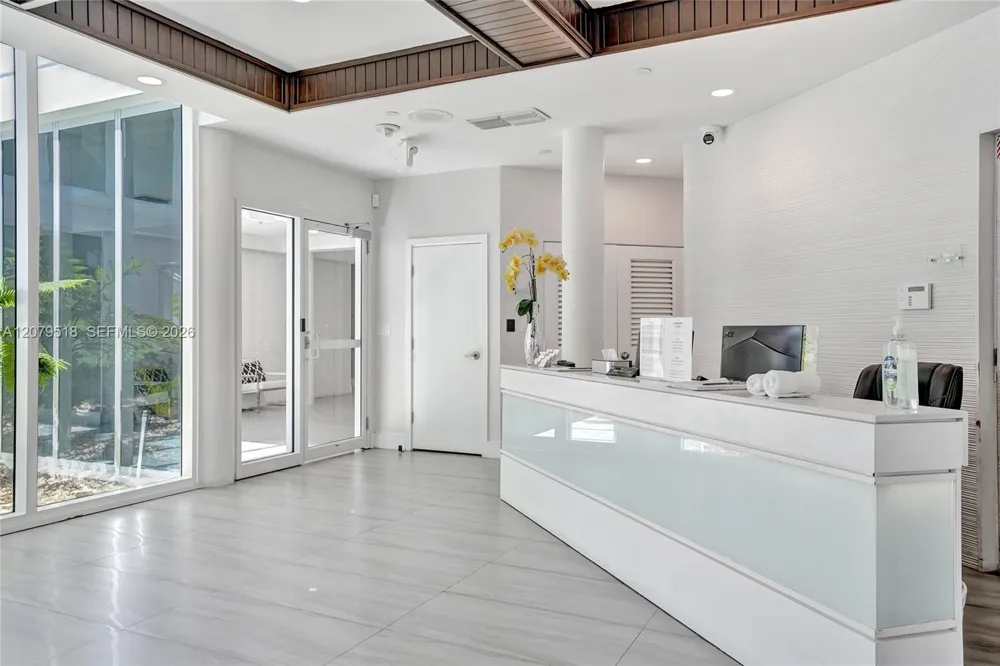 20281 E Country Club Dr #2314 Aventura, FL 33180
