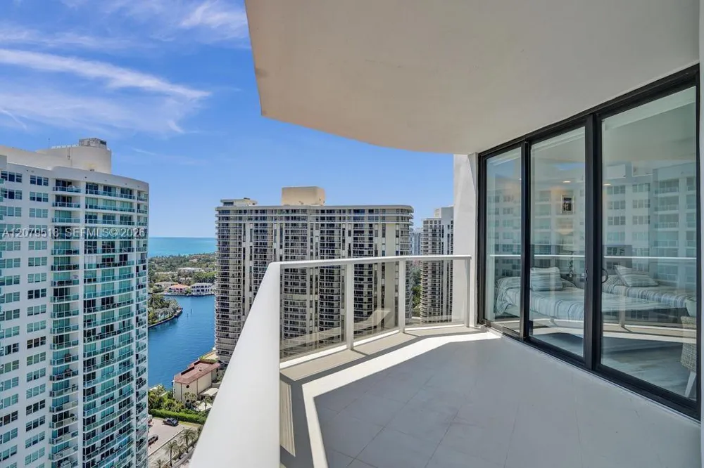 20281 E Country Club Dr #2314 Aventura, FL 33180