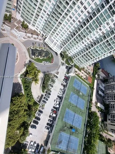 20281 E Country Club Dr #2314 Aventura, FL 33180