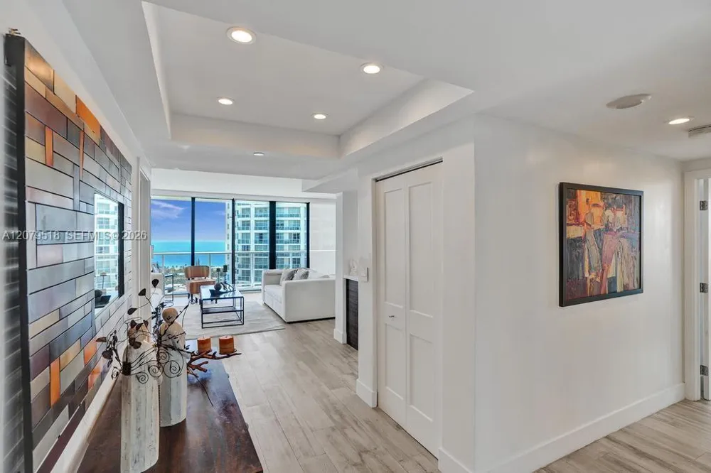 20281 E Country Club Dr #2314 Aventura, FL 33180