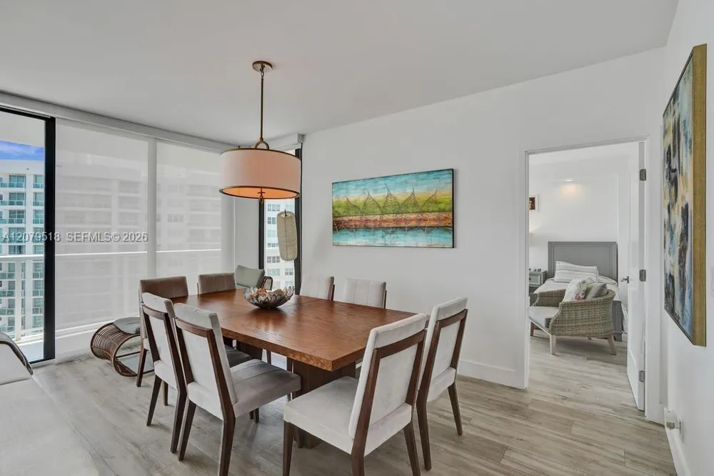 20281 E Country Club Dr #2314 Aventura, FL 33180