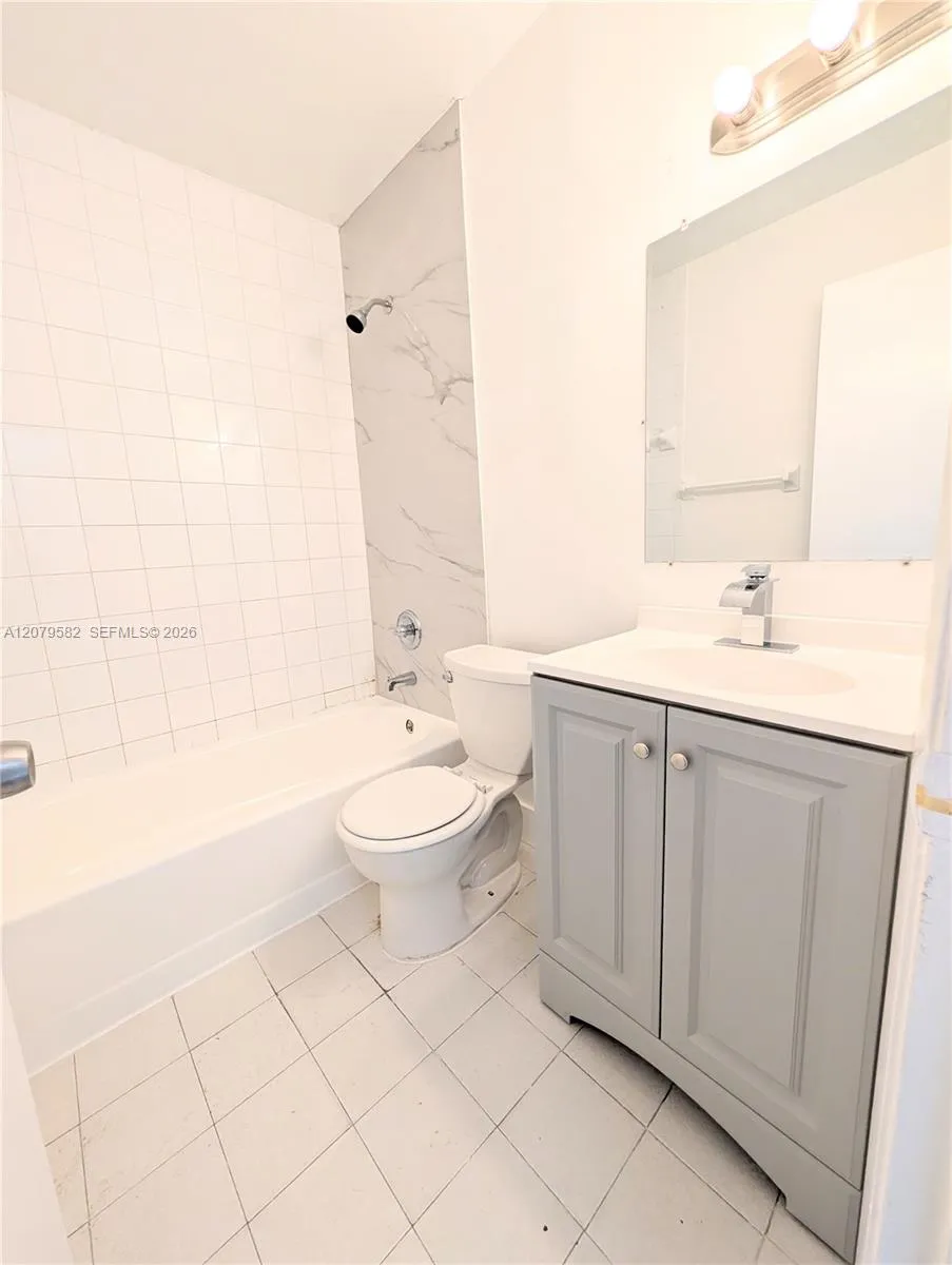 58 SW 14th Ter Homestead, FL 33030