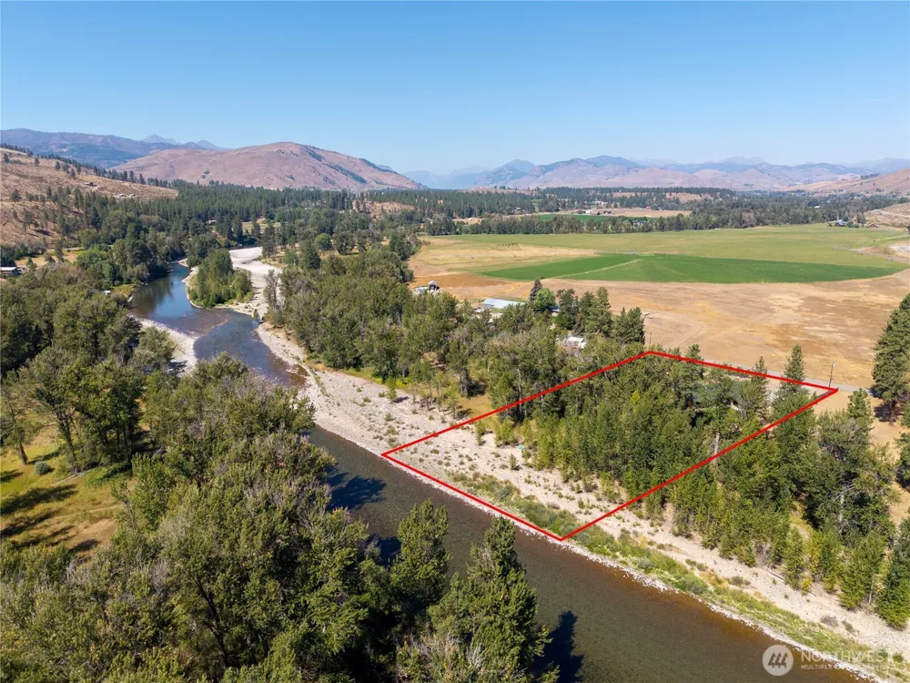 101 Evans Winthrop, WA 98862