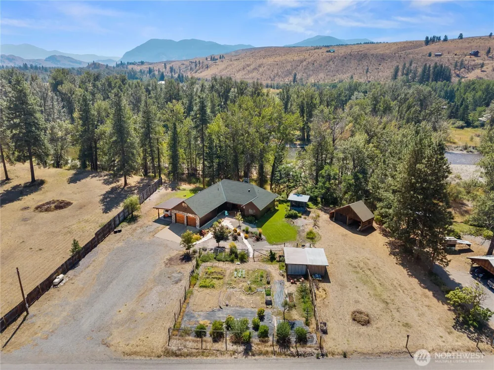 101 Evans Winthrop, WA 98862