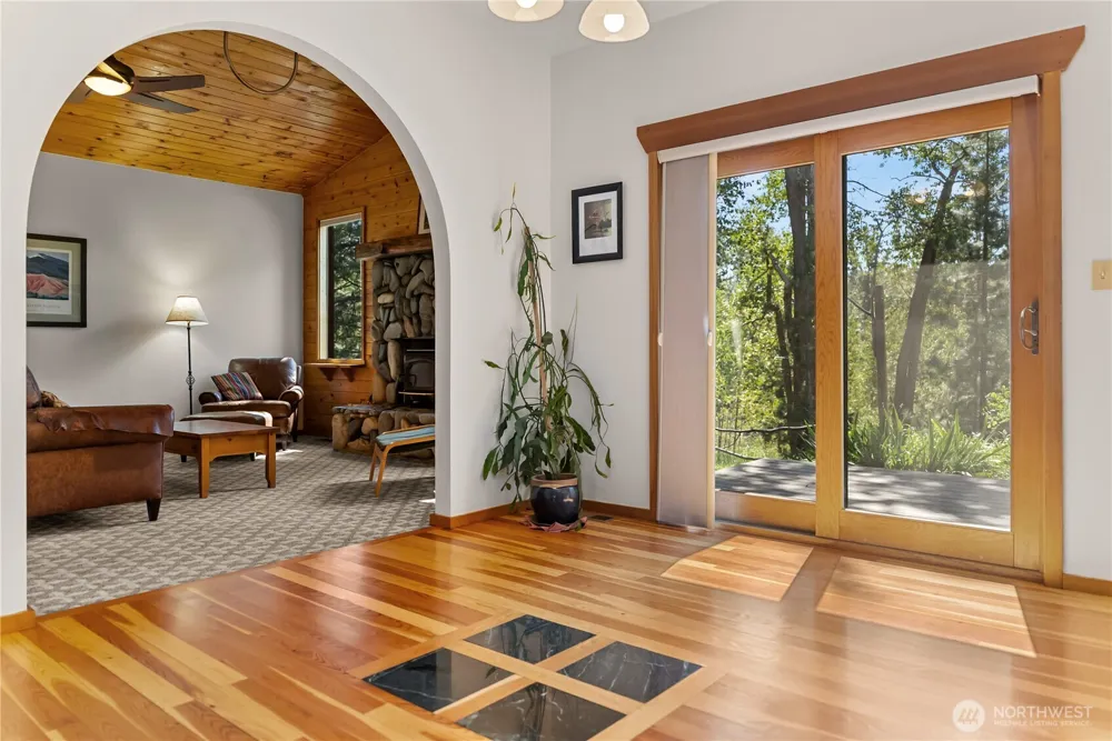101 Evans Winthrop, WA 98862