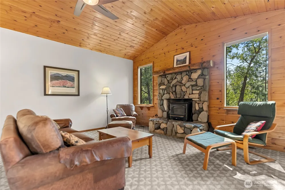 101 Evans Winthrop, WA 98862