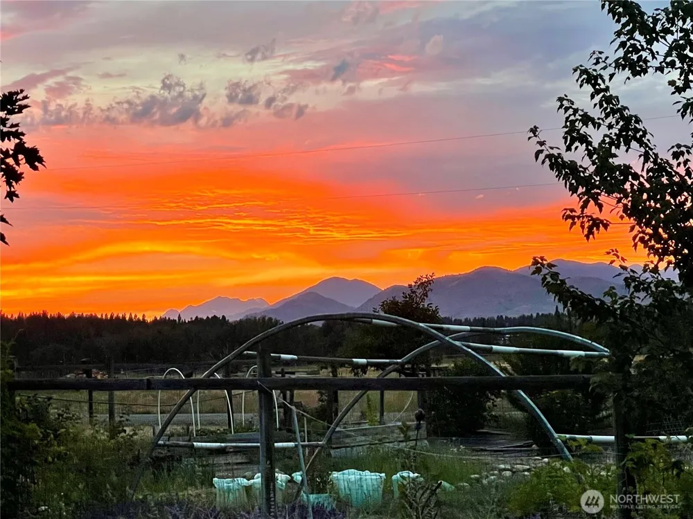 101 Evans Winthrop, WA 98862