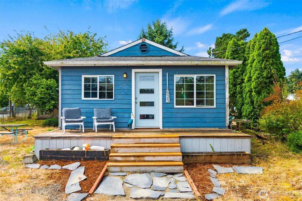 1623 S Broadway Street Westport, WA 98595