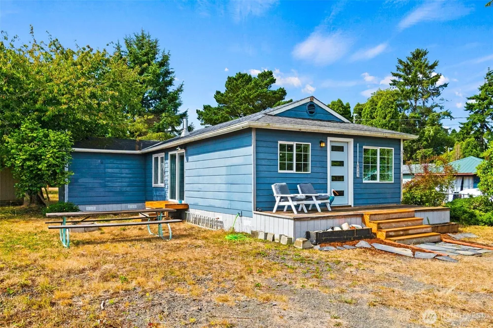 1623 S Broadway Street Westport, WA 98595