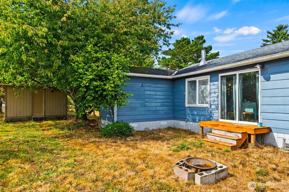 1623 S Broadway Street Westport, WA 98595