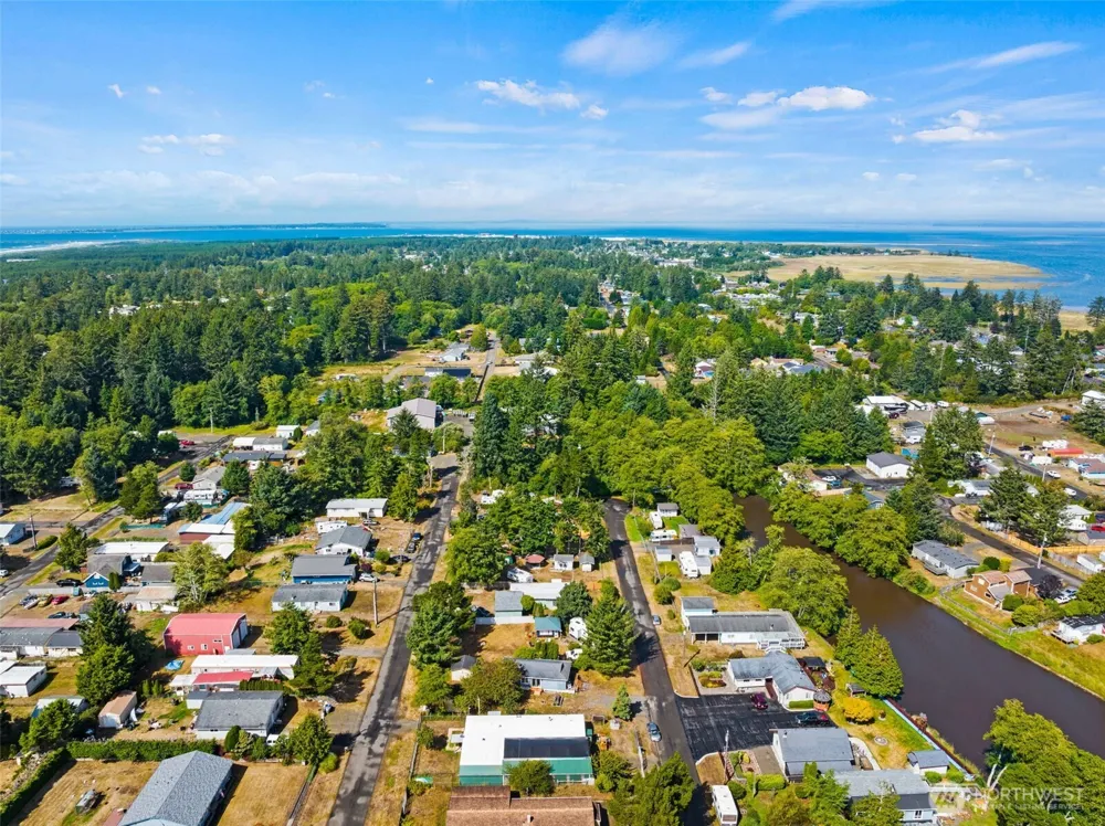 1623 S Broadway Street Westport, WA 98595
