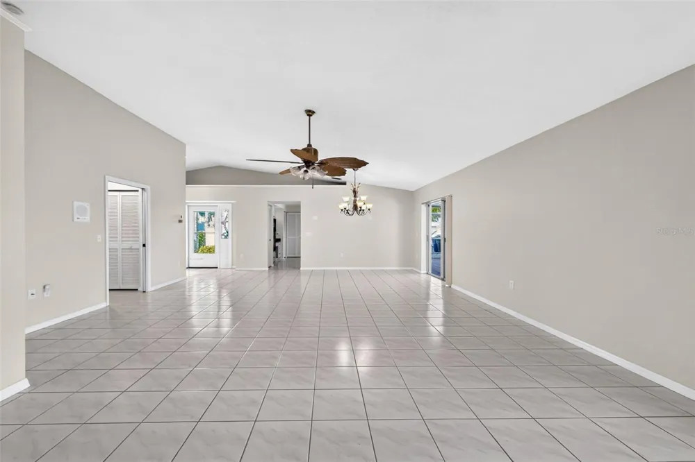 718 BRIGHTSIDE CRESCENT DRIVE #10 Venice, FL 34293
