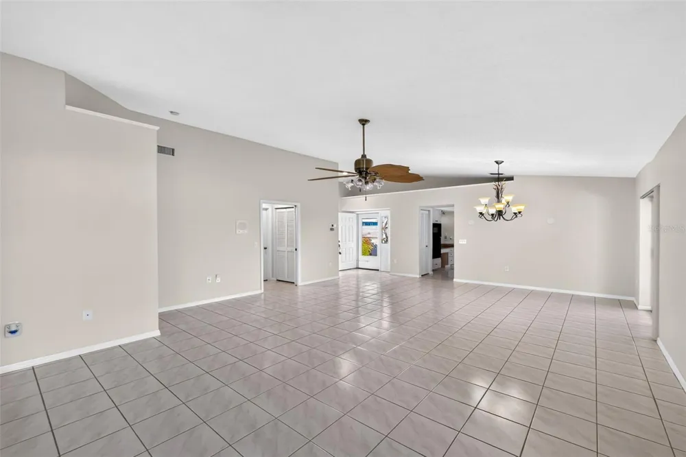 718 BRIGHTSIDE CRESCENT DRIVE #10 Venice, FL 34293