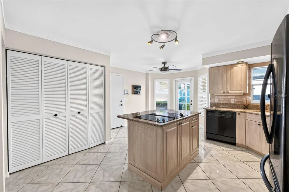 718 BRIGHTSIDE CRESCENT DRIVE #10 Venice, FL 34293