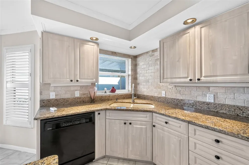 718 BRIGHTSIDE CRESCENT DRIVE #10 Venice, FL 34293