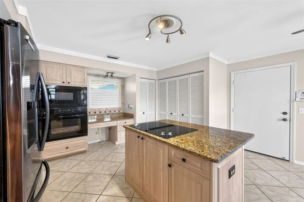 718 BRIGHTSIDE CRESCENT DRIVE #10 Venice, FL 34293