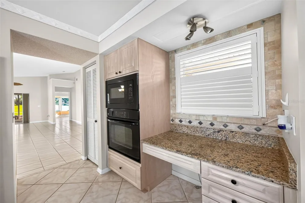 718 BRIGHTSIDE CRESCENT DRIVE #10 Venice, FL 34293