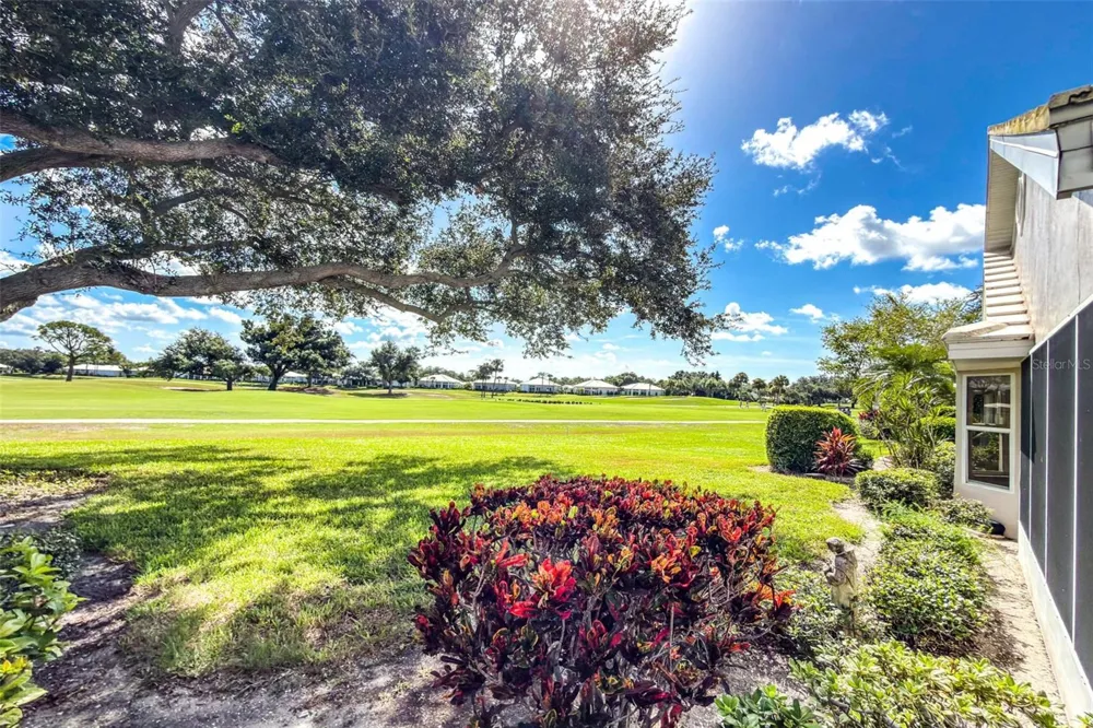 718 BRIGHTSIDE CRESCENT DRIVE #10 Venice, FL 34293
