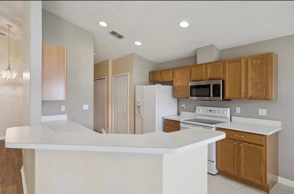 15723 MARKHAM DRIVE Clermont, FL 34714