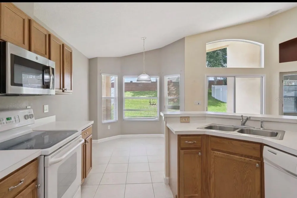 15723 MARKHAM DRIVE Clermont, FL 34714