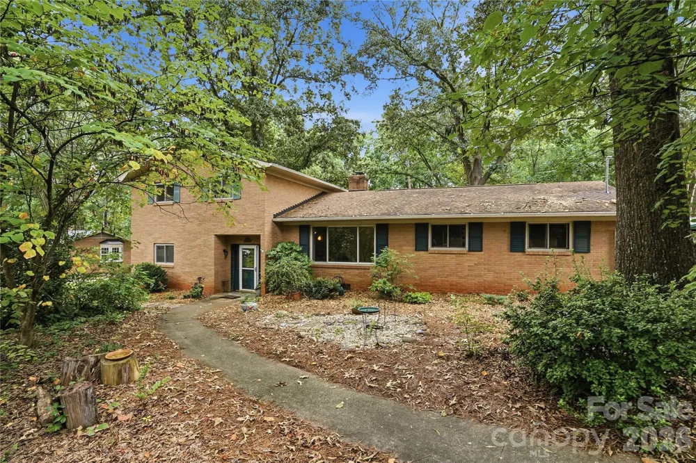 4819 Carousel Drive Charlotte, NC 28212