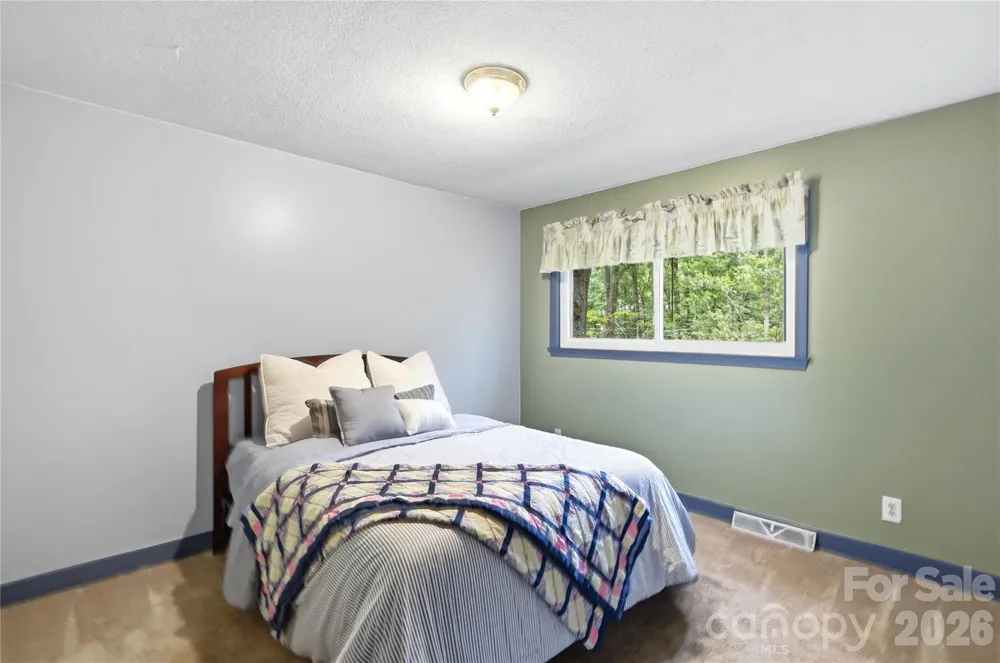 4819 Carousel Drive Charlotte, NC 28212