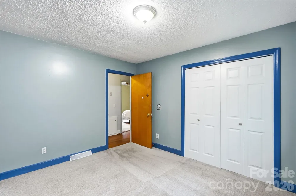 4819 Carousel Drive Charlotte, NC 28212