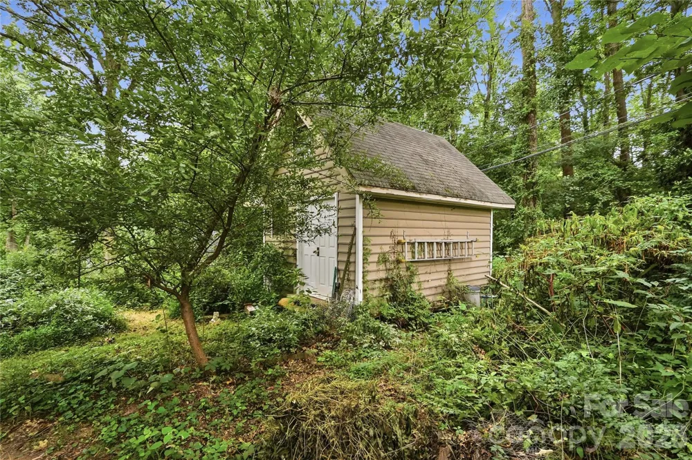 4819 Carousel Drive Charlotte, NC 28212