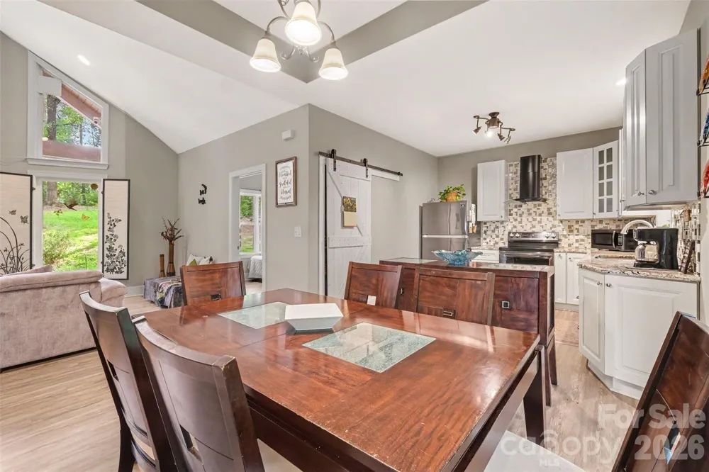 1042 Rosewood Drive Dallas, NC 28034