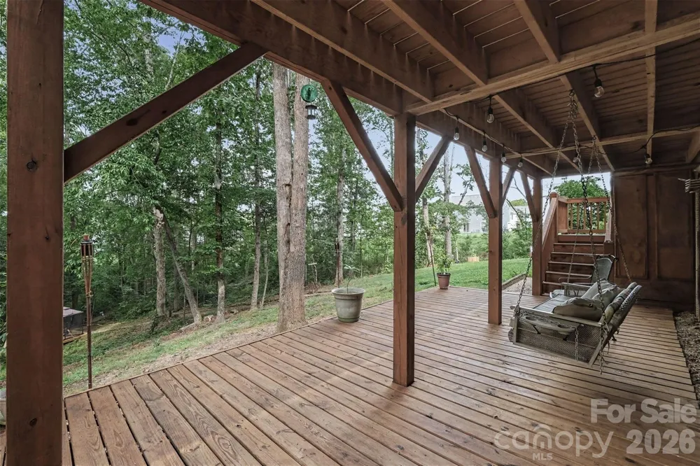 1042 Rosewood Drive Dallas, NC 28034