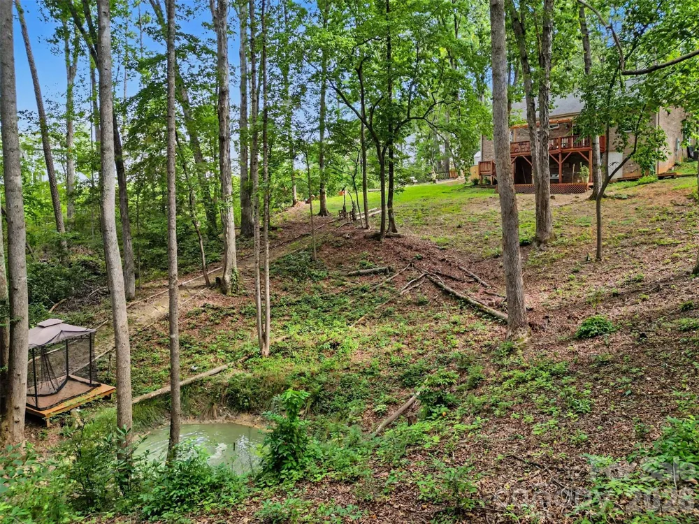 1042 Rosewood Drive Dallas, NC 28034