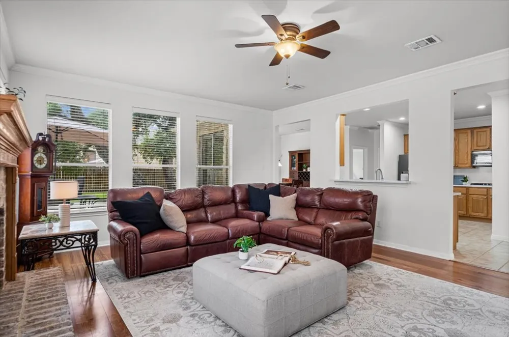 2005 Forest Hill Cove Round Rock, TX 78665